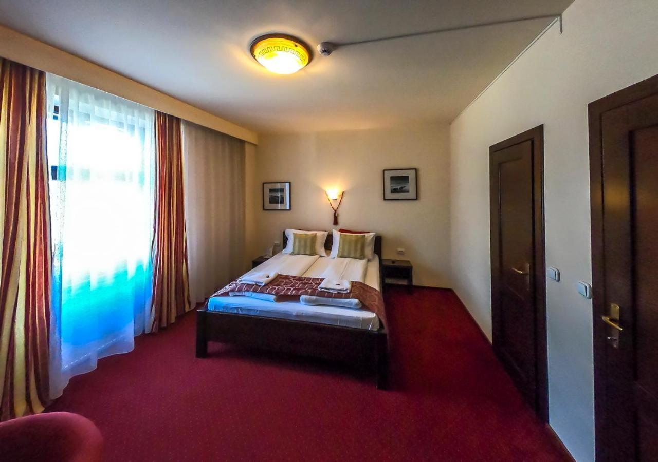 Casa Veche Hotel Sibiu Room photo
